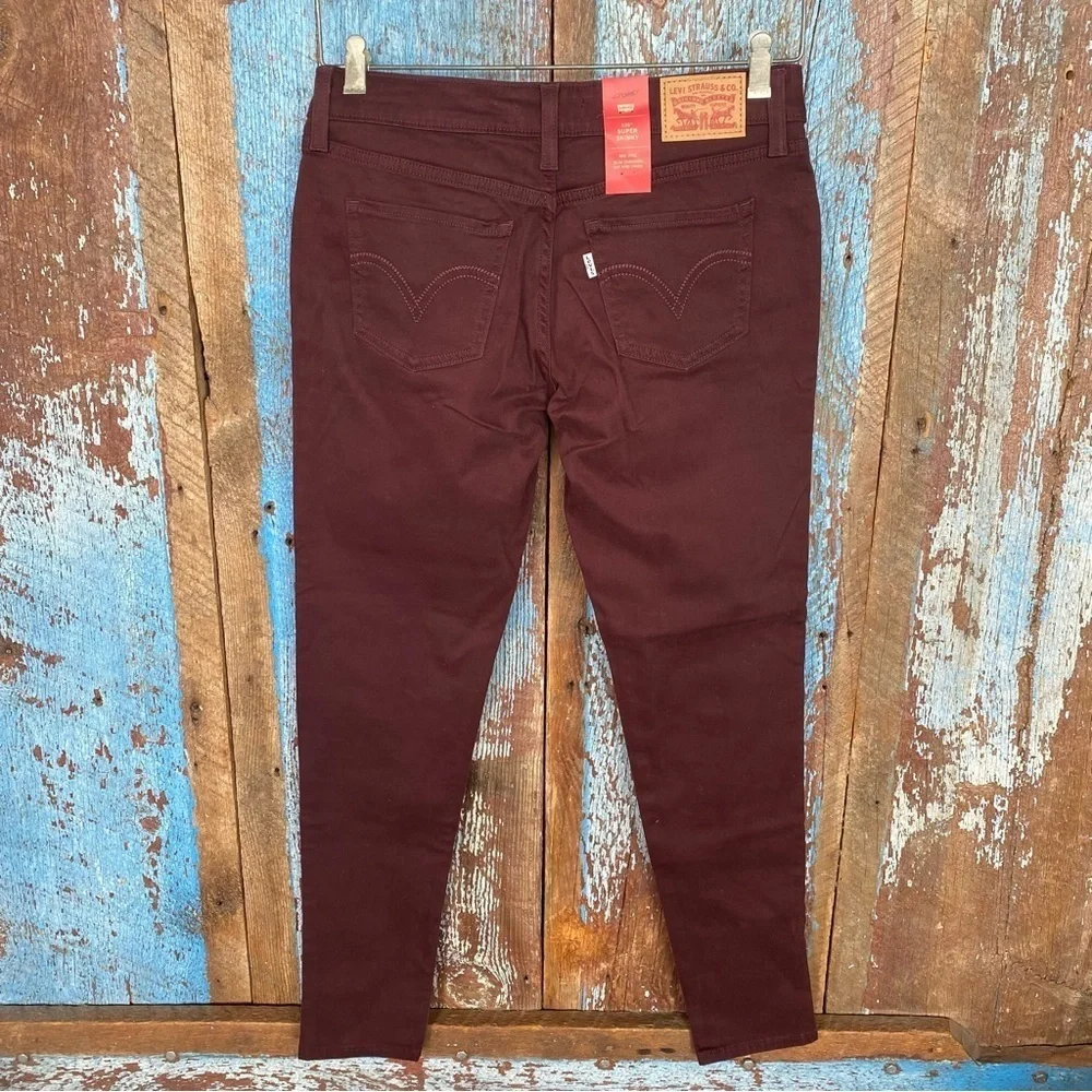 Levi’s 535 Super Skinny Burgundy Biker Pants Size 28